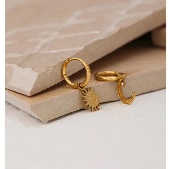 New 18K Gold Plated Diamond Moon Star Huggie Hoop Earrings - Picture 6 of 9